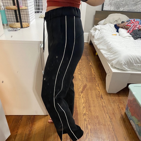 Lulu Lemon Track Pants - Picture 4 of 8